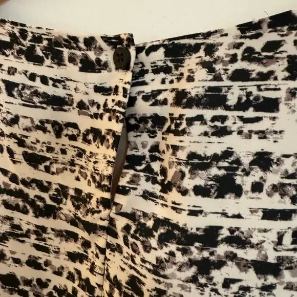 MM LAFLEUR | The Didion Ink Wash Print Short Sleeve Silk Blouse Summer | Size 2X - Picture 6 of 9